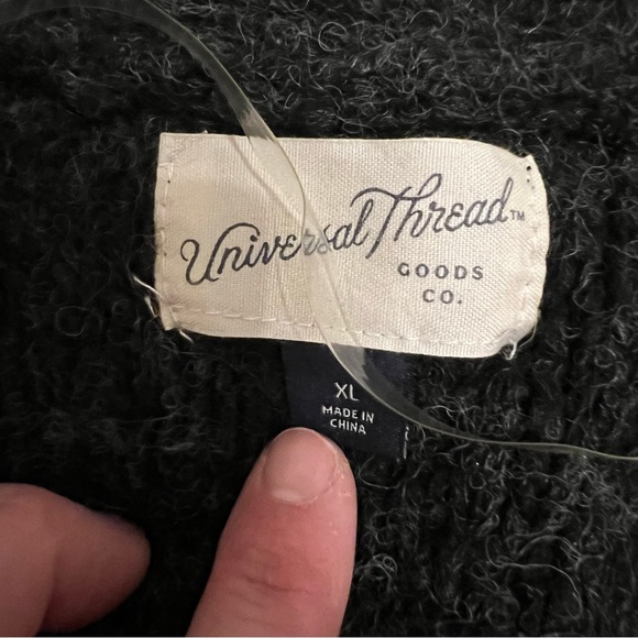 Universal Threads long cardigan - Picture 2 of 2